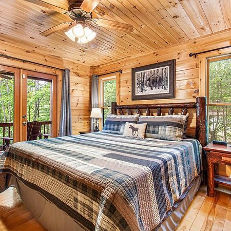 Incredible Views! - Pet Friendly - Aska Adventure Area - Bearfoot Bungalow Blue Ridge Bagian luar foto