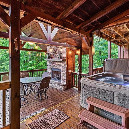 Incredible Views! - Pet Friendly - Aska Adventure Area - Bearfoot Bungalow Blue Ridge Bagian luar foto