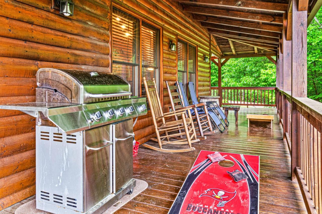 Incredible Views! - Pet Friendly - Aska Adventure Area - Bearfoot Bungalow Blue Ridge Bagian luar foto