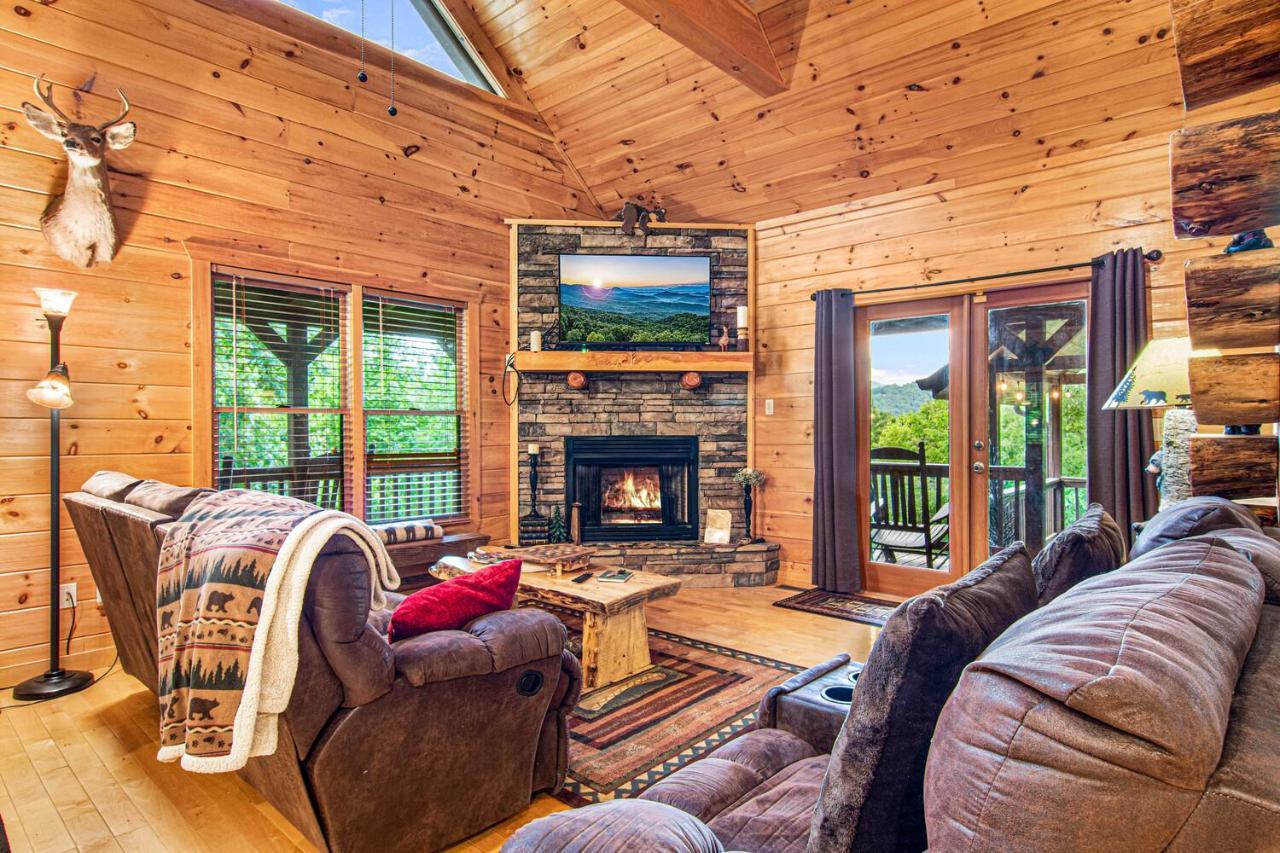 Incredible Views! - Pet Friendly - Aska Adventure Area - Bearfoot Bungalow Blue Ridge Bagian luar foto