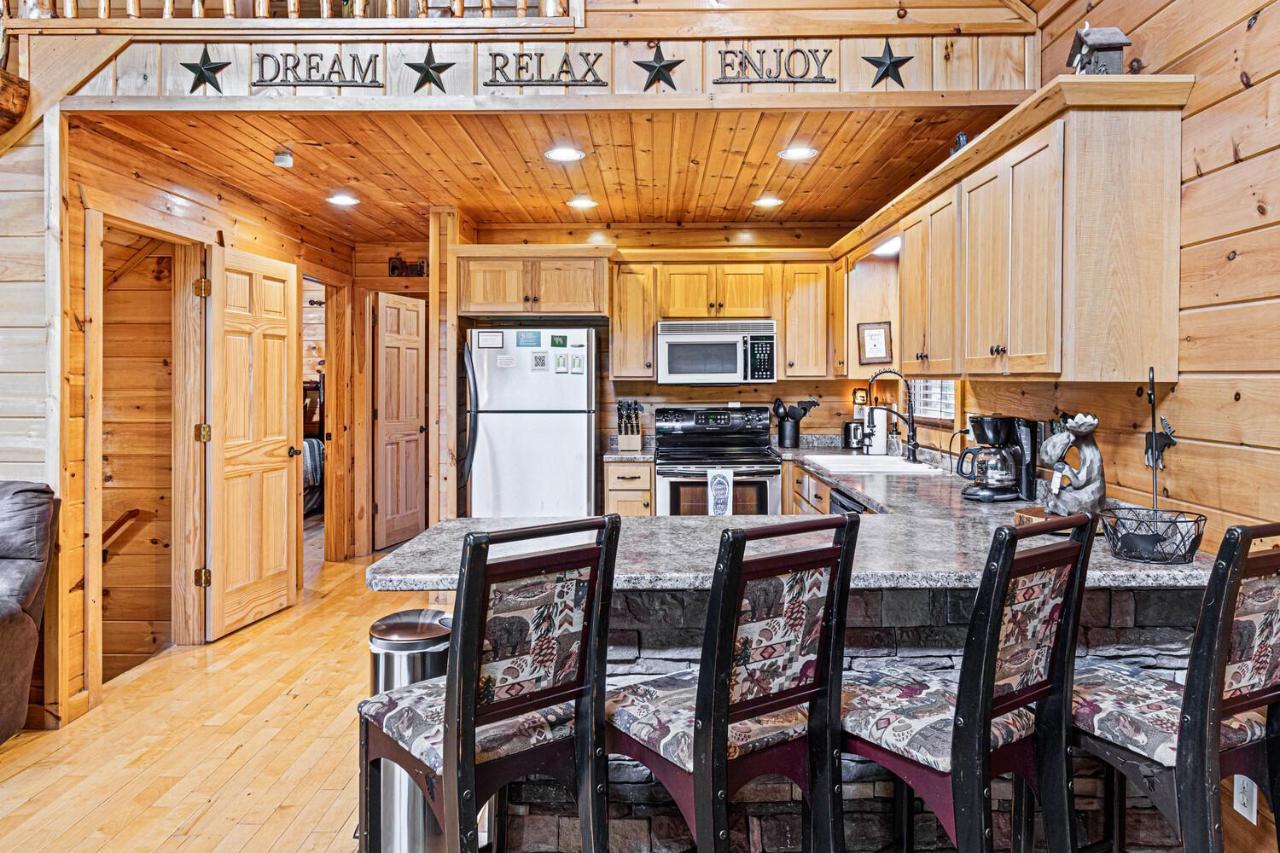 Incredible Views! - Pet Friendly - Aska Adventure Area - Bearfoot Bungalow Blue Ridge Bagian luar foto