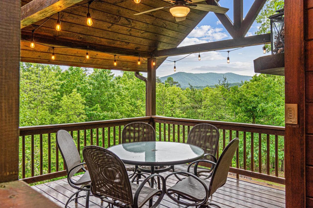 Incredible Views! - Pet Friendly - Aska Adventure Area - Bearfoot Bungalow Blue Ridge Bagian luar foto