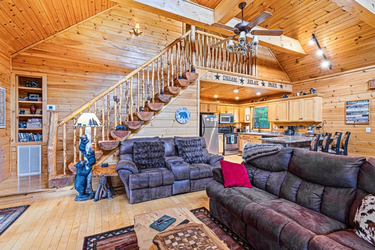 Incredible Views! - Pet Friendly - Aska Adventure Area - Bearfoot Bungalow Blue Ridge Bagian luar foto