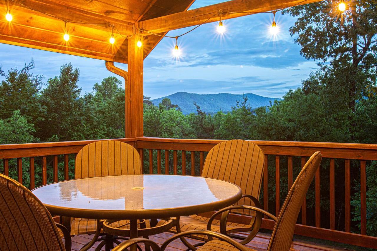 Incredible Views! - Pet Friendly - Aska Adventure Area - Bearfoot Bungalow Blue Ridge Bagian luar foto