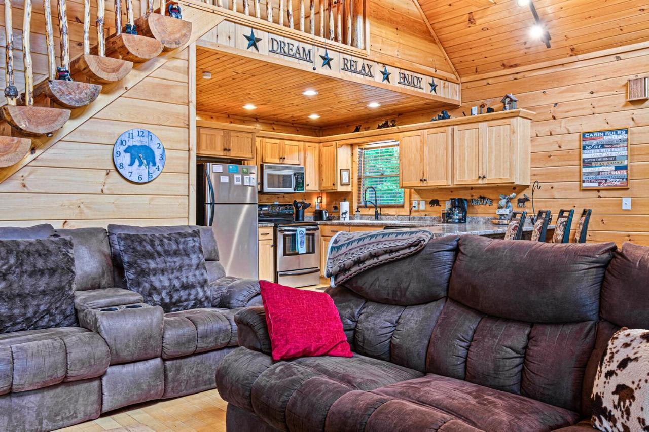 Incredible Views! - Pet Friendly - Aska Adventure Area - Bearfoot Bungalow Blue Ridge Bagian luar foto
