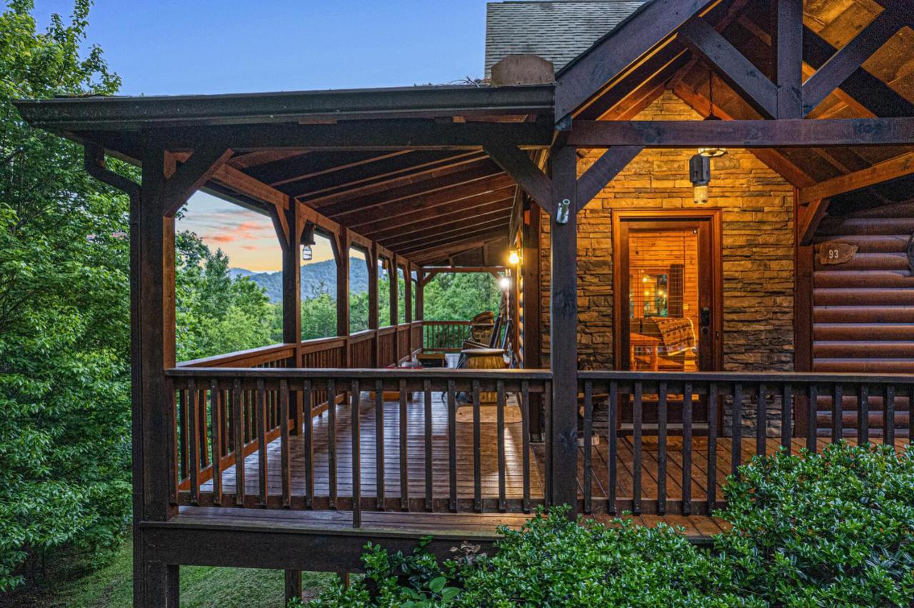 Incredible Views! - Pet Friendly - Aska Adventure Area - Bearfoot Bungalow Blue Ridge Bagian luar foto